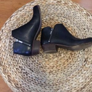 Lucky Brand LP-Burklee size 8 black